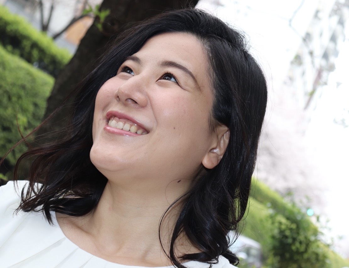 Mrs. Universe Japan 2026 Finalist】No.2 秋山あずさ AZUSA AKIYAMA